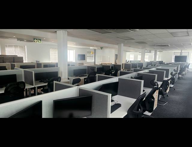 1,401M² BUSINESS TO LET IN WYNBERG UPPER